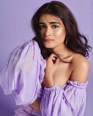 Shalini Pandey Latest Photos | Picture 1828970
