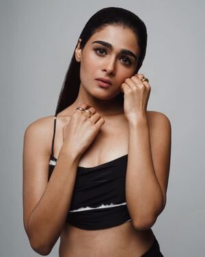 Shalini Pandey Latest Photos | Picture 1828983