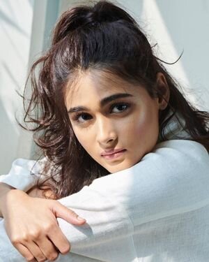 Shalini Pandey Latest Photos | Picture 1828976