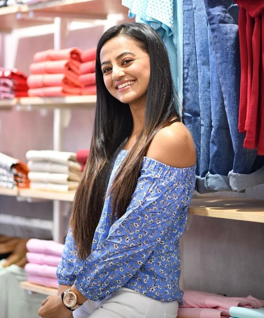 Helly Shah Latest Photos | Picture 1805524