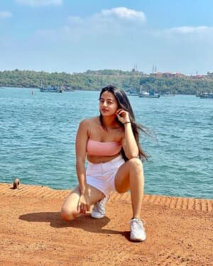 Helly Shah Latest Photos | Picture 1805517