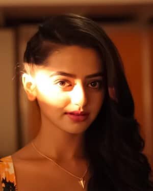 Helly Shah Latest Photos | Picture 1805436