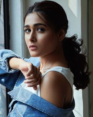 Shalini Pandey Latest Photos | Picture 1825986