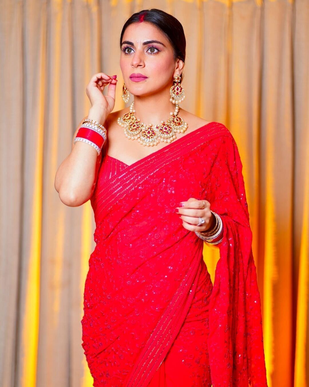 Shraddha Arya Latest Photos | Picture 1852445