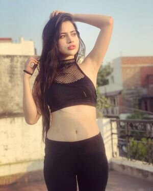 Urfi Javed Latest Photos | Picture 1834453