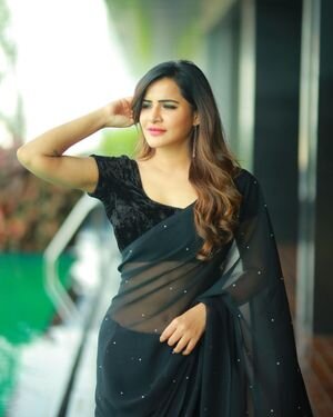 Ashu Reddy Latest Photos | Picture 1835488