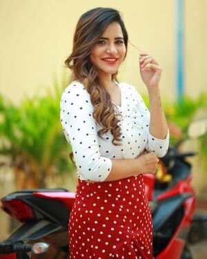 Ashu Reddy Latest Photos | Picture 1835434