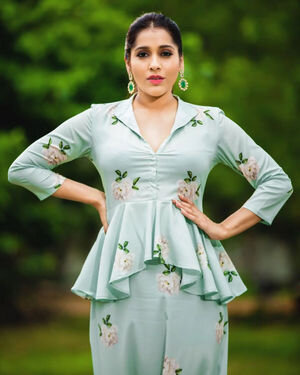 Rashmi Gautam Latest Photos | Picture 1830949