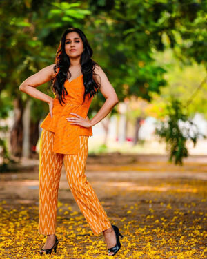 Rashmi Gautam Latest Photos | Picture 1830917